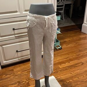 Chesapeake bay outfitters women white pants size 2 NWT rose floral design
